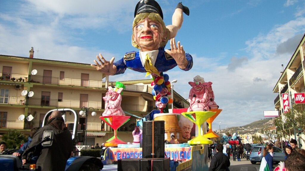 Risultati immagini per carnevale agropoli