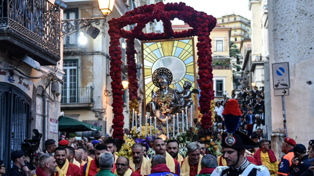 San Matteo 2022: bagno di folla alla processione/ la diretta